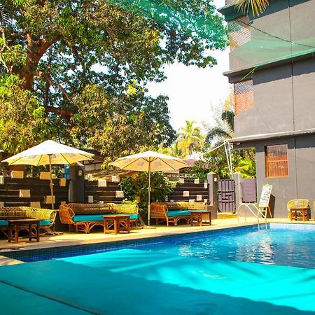 Pappi Chulo Morjim Hotel Ngoại thất bức ảnh